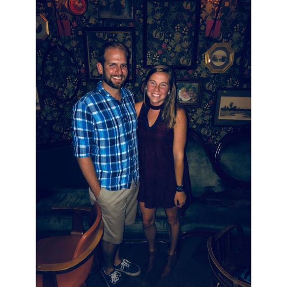 Meet your Posher, Karoline - Picture 1 of 1